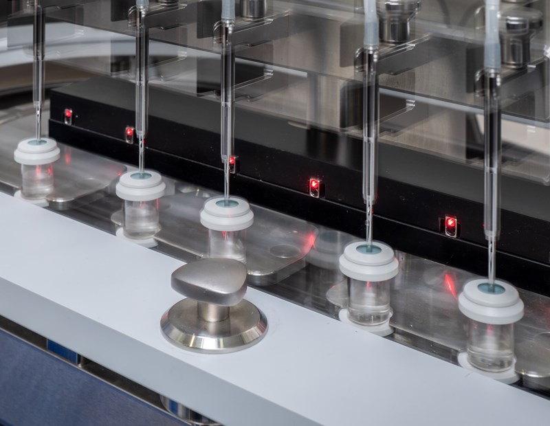 AT-Closed Vial®_filling_2